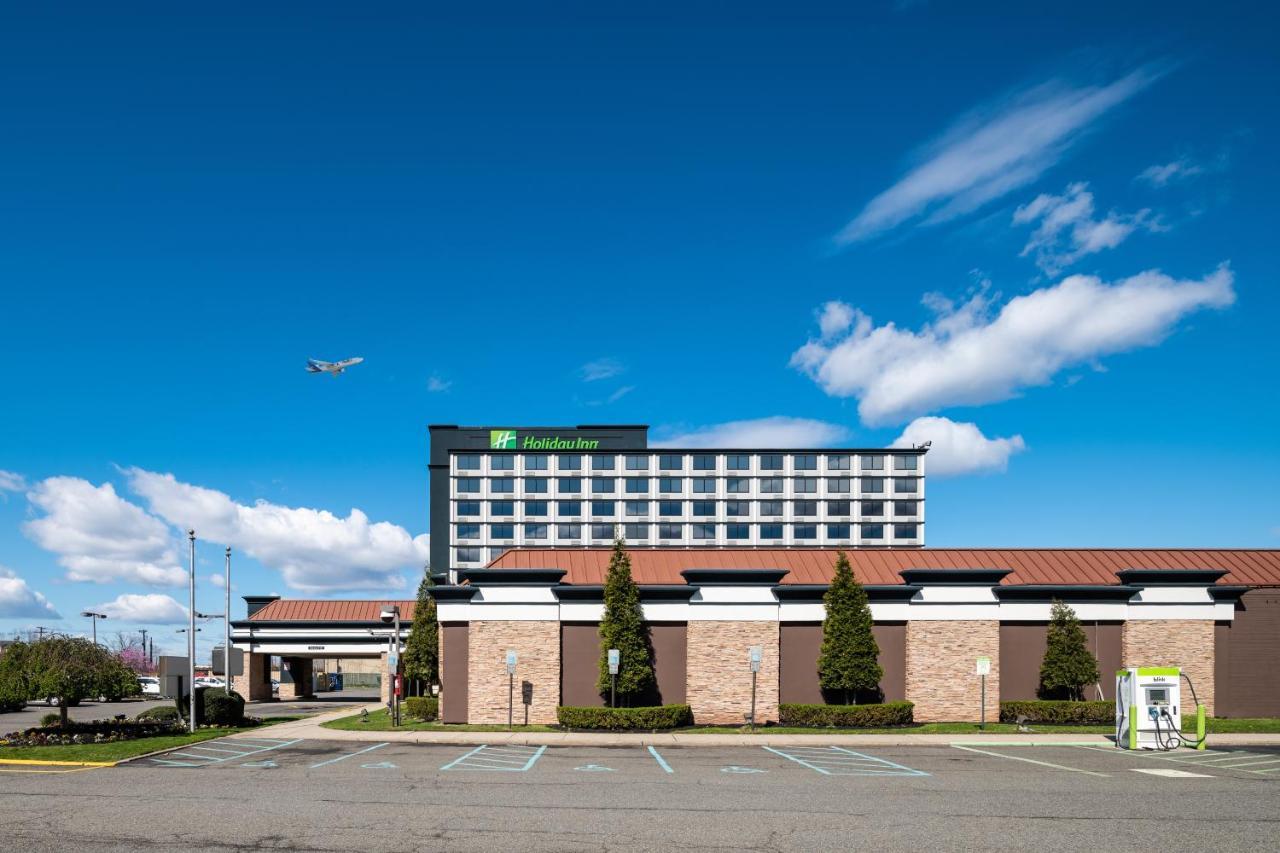 Holiday Inn Newark International Airport Exterior photo